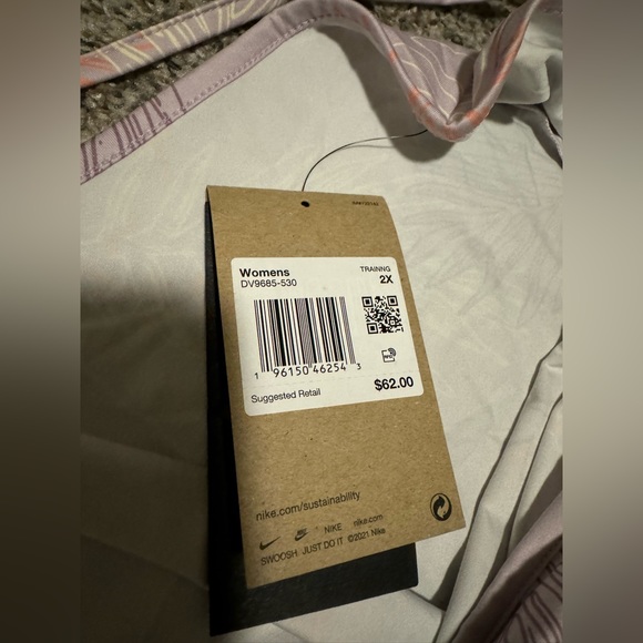 💖💜NWT Nike Top - Picture 6 of 7